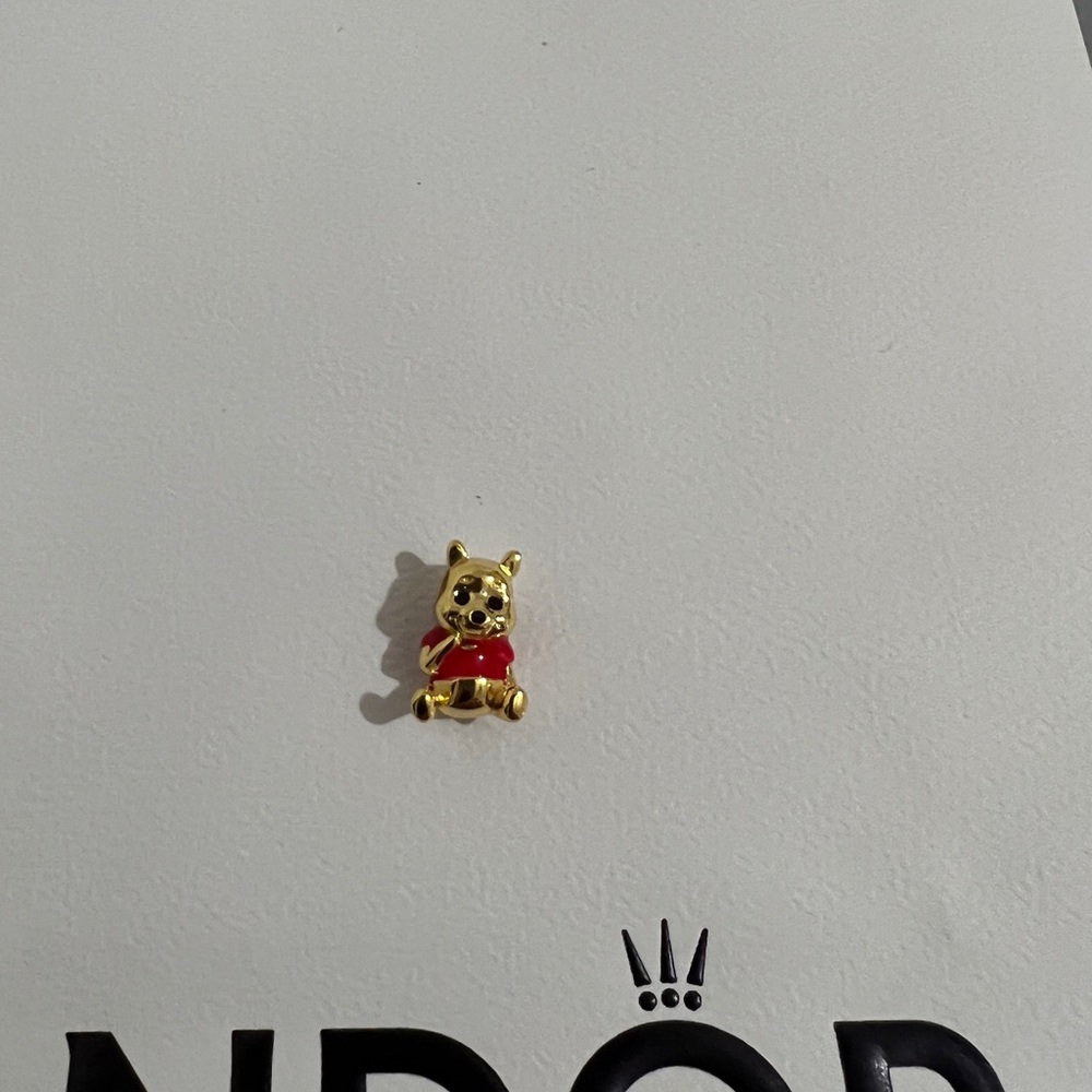 Pandora Disney Winnie the Pooh Bear Charm - Picture 2 of 4